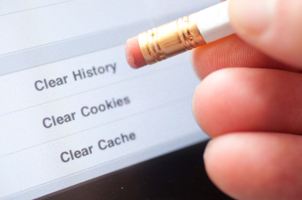 An eraser pointing to a clear internet history option on a computer.